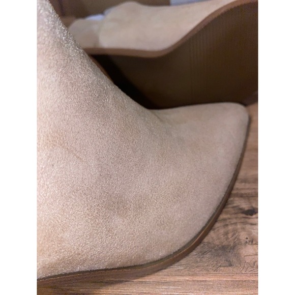 FISACE Womens Pointed Toe V‎ Cut Bootie, sz 6.5 - Picture 6 of 6